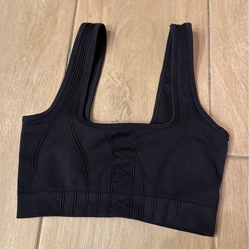 Gymshark Sports Bra NWOT